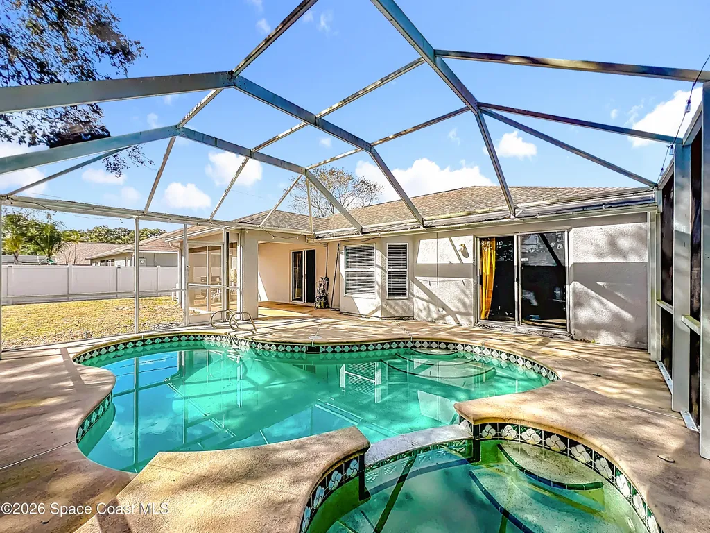 1662 Hawksbill Street NW Palm Bay FL 32907