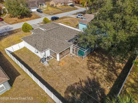 1662 Hawksbill Street NW Palm Bay FL 32907