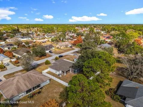 1662 Hawksbill Street NW Palm Bay FL 32907