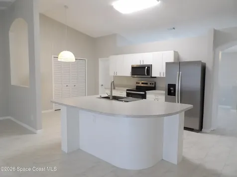 542 Octavius Street SW Palm Bay FL 32908