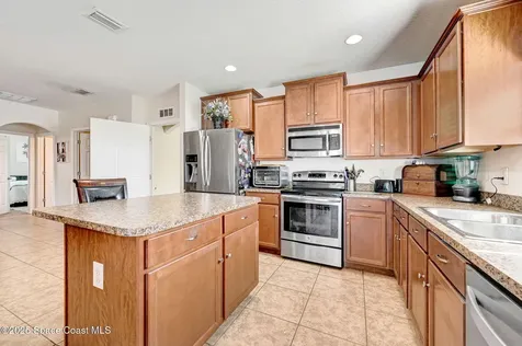 2490 Snapdragon Drive NW Palm Bay FL 32907