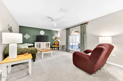 2186 Spring Creek Circle NE Palm Bay FL 32905