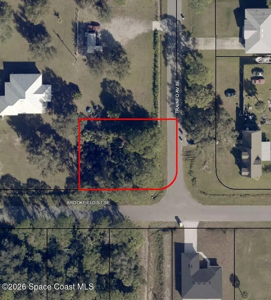 3296 Trainfo (cor Brookfield) Avenue SE Palm Bay FL 32909
