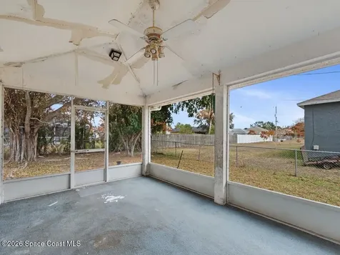 5718 NW North Macedo Boulevard Port St. Lucie FL 34983