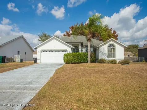 5718 NW North Macedo Boulevard Port St. Lucie FL 34983