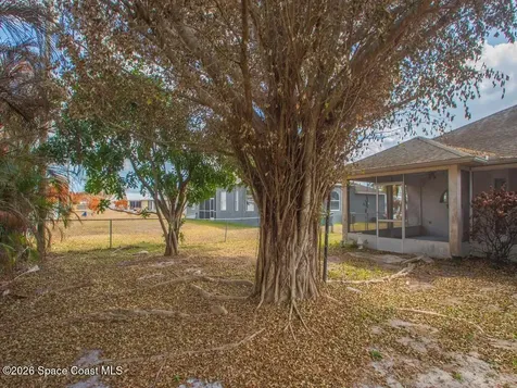 5718 NW North Macedo Boulevard Port St. Lucie FL 34983
