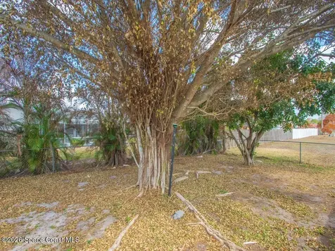 5718 NW North Macedo Boulevard Port St. Lucie FL 34983