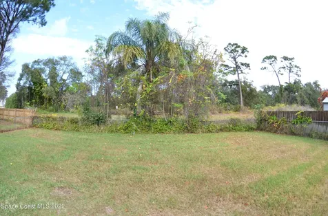 2912 Pembroke Road Melbourne FL 32935