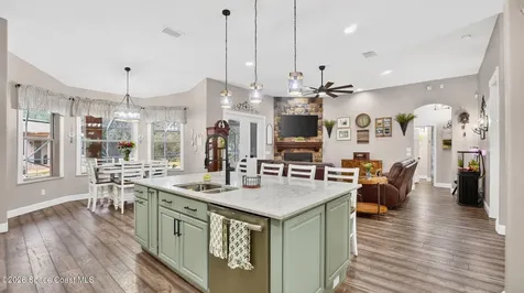3219 Pheasant Trail Mims FL 32754