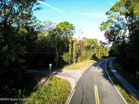 0000 Hammock Trail Mims FL 32754