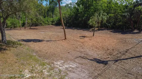 533 Hillcrest Avenue Titusville FL 32796
