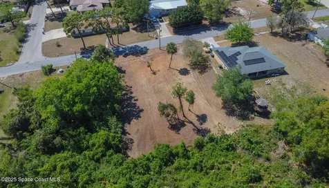 533 Hillcrest Avenue Titusville FL 32796