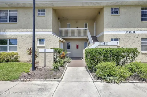 1538 SE Royal Green Circle Port St. Lucie FL 34952