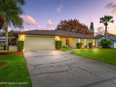 1075 Mandarin Drive NE Palm Bay FL 32905