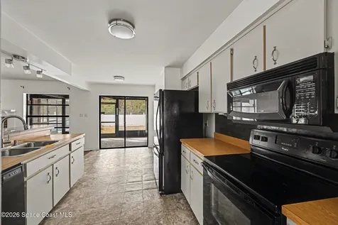 796 Emerson Drive NE Palm Bay FL 32907