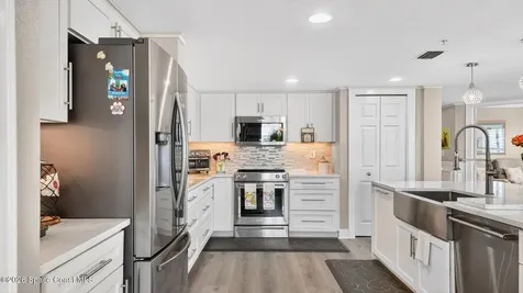 8472 Ridgewood Avenue Cape Canaveral FL 32920