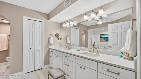 8472 Ridgewood Avenue Cape Canaveral FL 32920