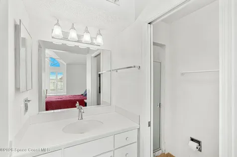 4740 Lake Waterford Way W Melbourne FL 32901