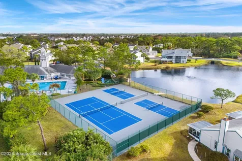 4740 Lake Waterford Way W Melbourne FL 32901