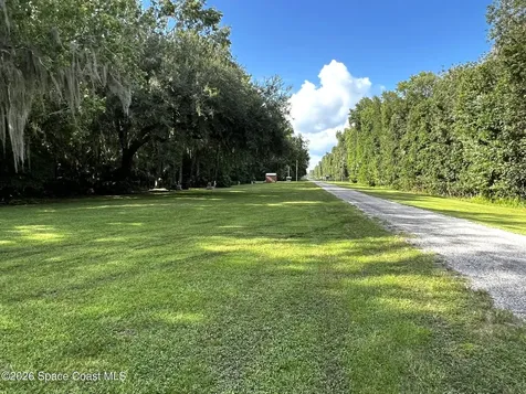 181 Lakeway Drive Georgetown FL 32139