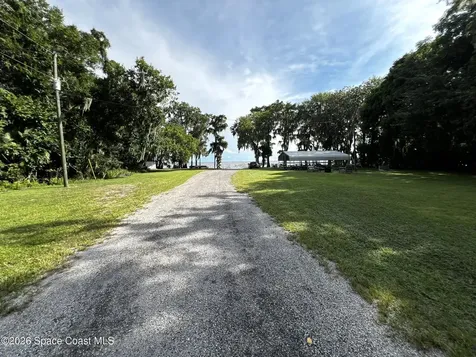 181 Lakeway Drive Georgetown FL 32139