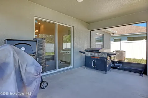 1028 Corbin Circle SW Palm Bay FL 32908