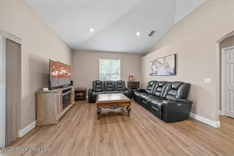 1323 Beche Street SE Palm Bay FL 32909