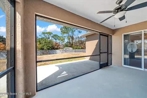 1323 Beche Street SE Palm Bay FL 32909