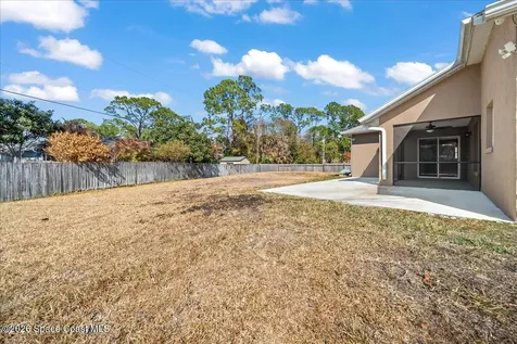 1323 Beche Street SE Palm Bay FL 32909