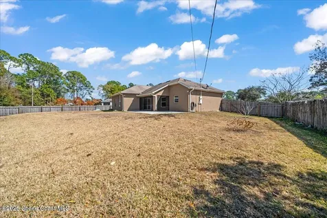 1323 Beche Street SE Palm Bay FL 32909