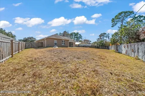 1323 Beche Street SE Palm Bay FL 32909