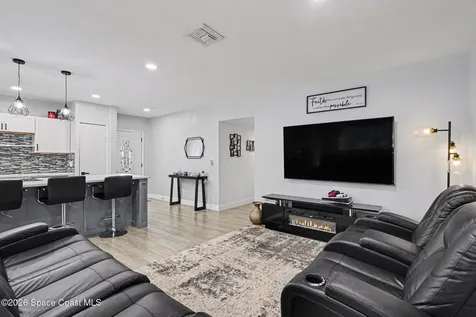 809 Espanola Way Melbourne FL 32901