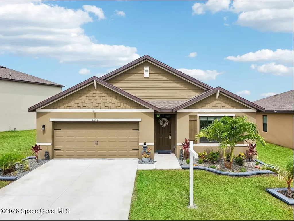 1685 Mineral Loop Drive NW Palm Bay FL 32907
