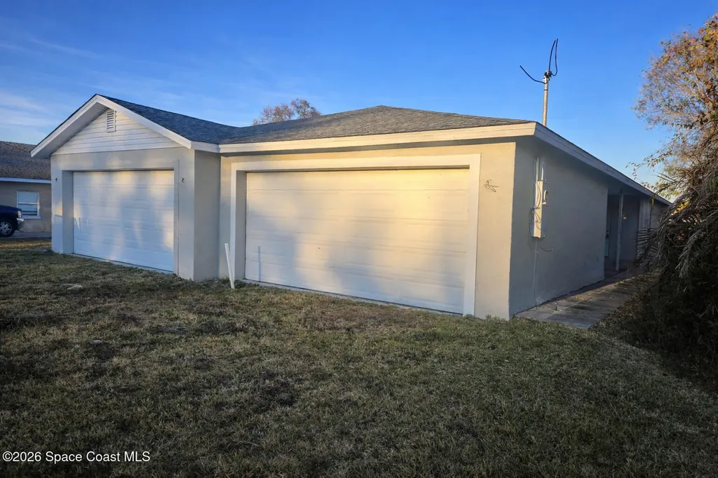 2521 Pond Street Melbourne FL 32901