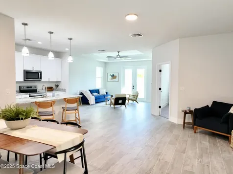 105 Delia Avenue NW Palm Bay FL 32907