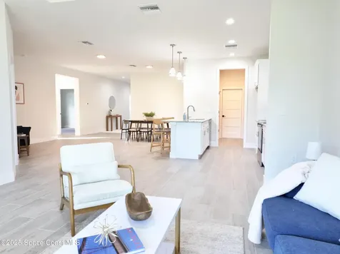 105 Delia Avenue NW Palm Bay FL 32907