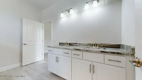 105 Delia Avenue NW Palm Bay FL 32907