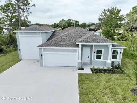 105 Delia Avenue NW Palm Bay FL 32907