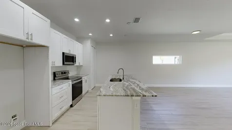 371 Halloran Street SE Palm Bay FL 32909