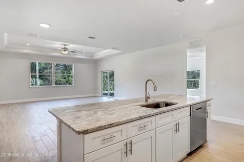 371 Halloran Street SE Palm Bay FL 32909
