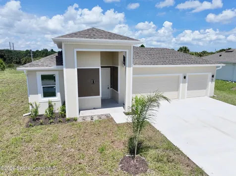 371 Halloran Street SE Palm Bay FL 32909