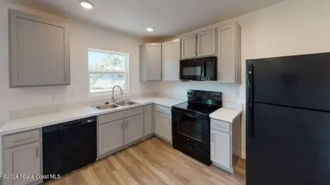 2111 Watkins Road SE Palm Bay FL 32909