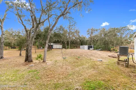 9175 Freedom Road Mims FL 32754