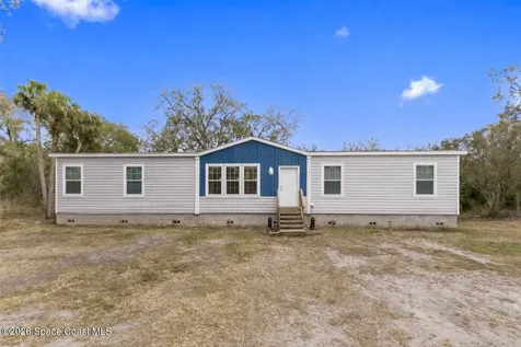 9175 Freedom Road Mims FL 32754