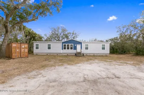 9175 Freedom Road Mims FL 32754