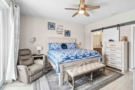 553 Cooper Court SW Palm Bay FL 32908