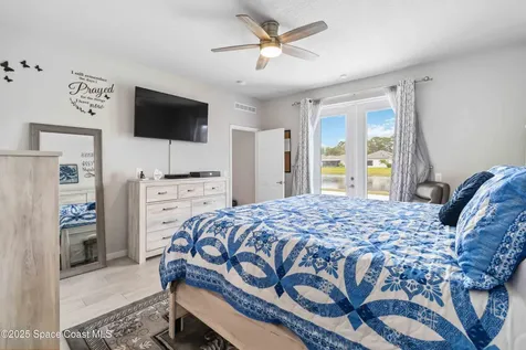 553 Cooper Court SW Palm Bay FL 32908