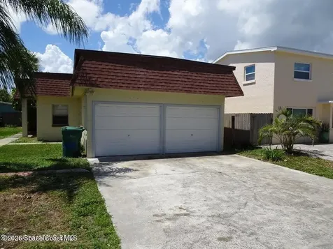 18 North Court Indialantic FL 32903
