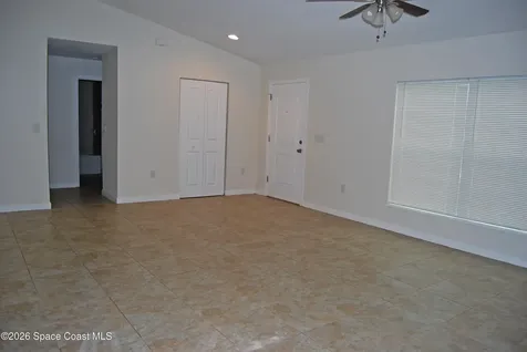 1048 Hunt Street NW Palm Bay FL 32907