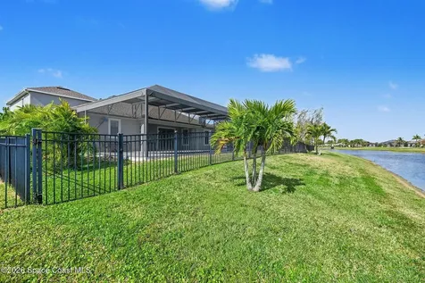 7661 Paragrass Avenue Melbourne FL 32940